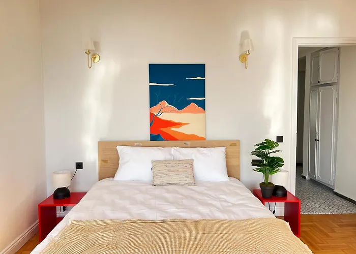 Renovated 5Br With Sea View
