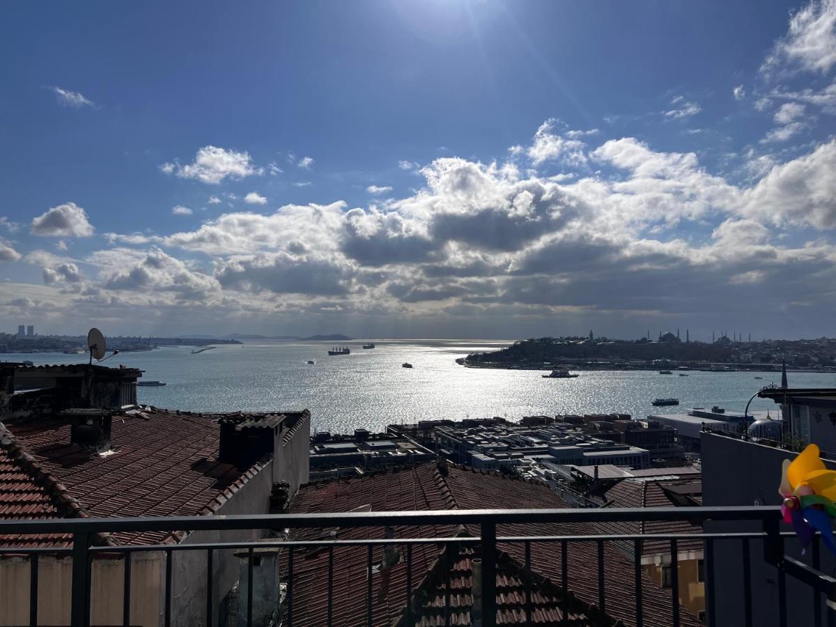 Renovated 5br With Sea View Daire *